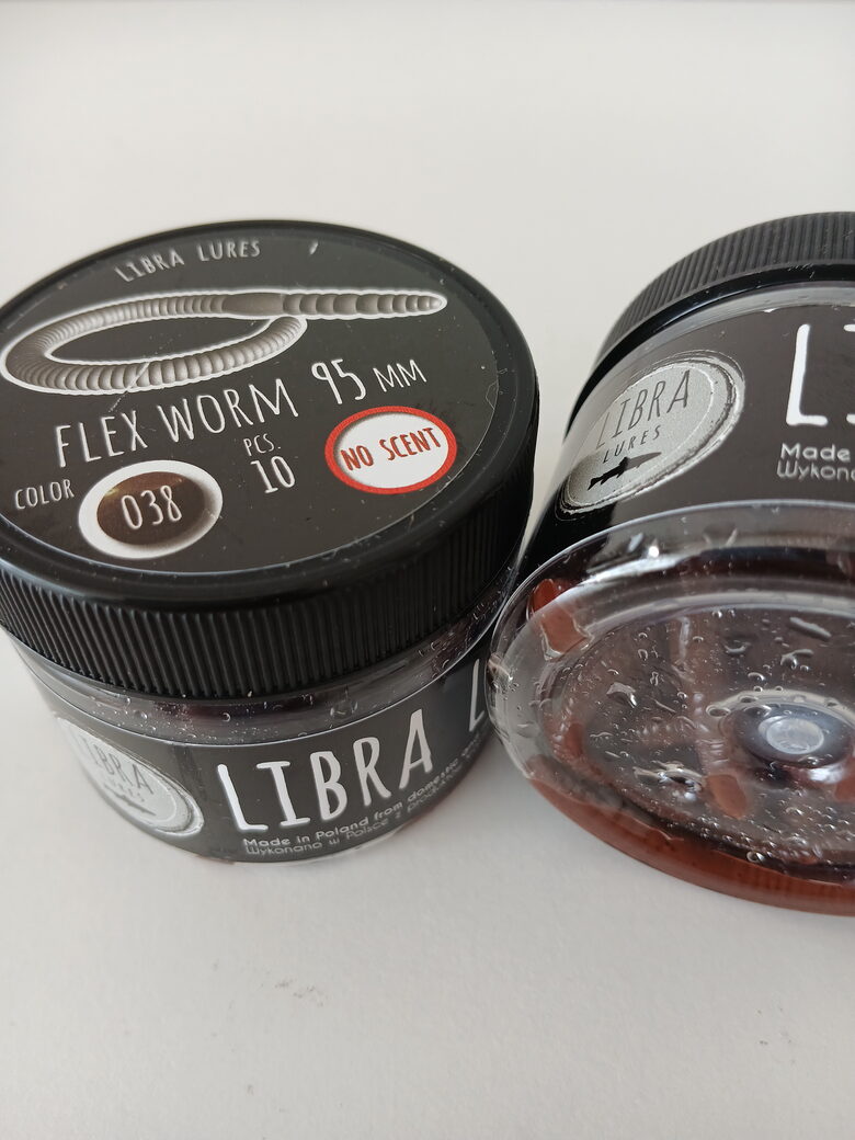 Flex Worm 95mm, 038-Brown, 1,65gr, no scent, 10pcs/pack