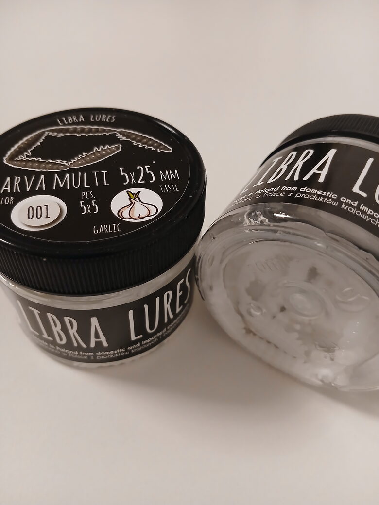 Larva multi 25mm (5x5), 001 - White, 2,25gr, Garlic, 25(5x5)pcs/pack