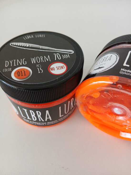 Dying Worm 70, 011-Hot Orange, 0,53gr, no scent, 15pcs/pack