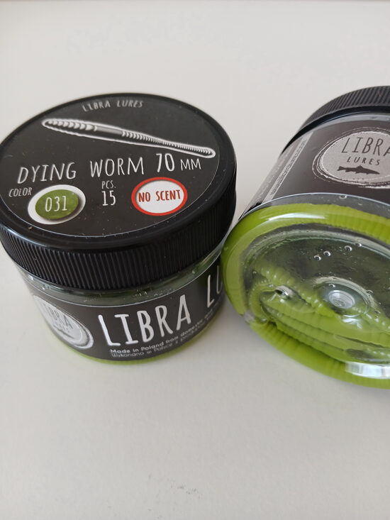 Dying Worm 70, 031-Olive, 0,53gr, no scent, 15pcs/pack