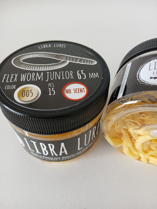 Flex Worm Junior 65mm, 005-Cheese, 0,48gr, no scent, 15pcs/pack