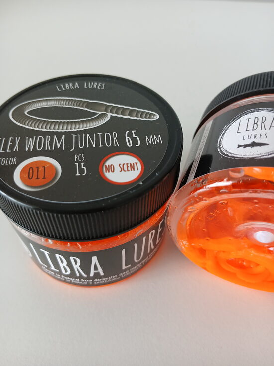 Flex Worm Junior 65mm, 011-Hot Orange, 0,48gr, no scent, 15pcs/pack