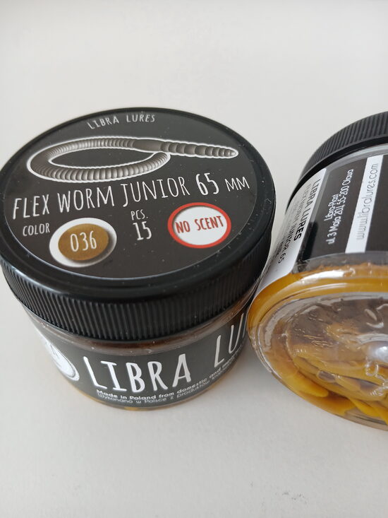 Flex Worm Junior 65mm, 036-Coffee Milk, 0,48gr, no scent, 15pcs/pack