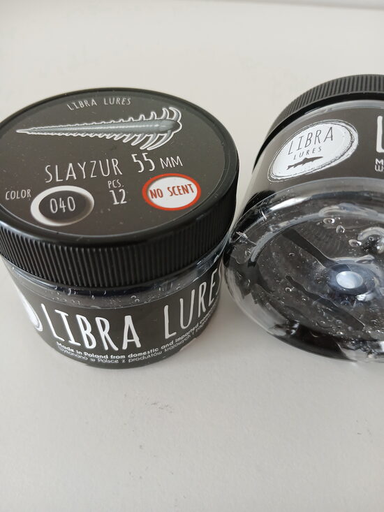 Slayzur 55mm, 040-Black, 0,5gr, no scent, 12pcs/pack