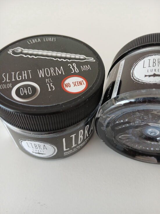 Slight Worm 38mm, 040-Black, 0,25gr, no scent, 15pcs/pack