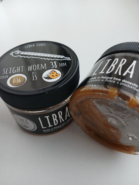 Slight Worm 38mm, 036-Coffee Milk, 0,25gr, Cheese, 15pcs/pack