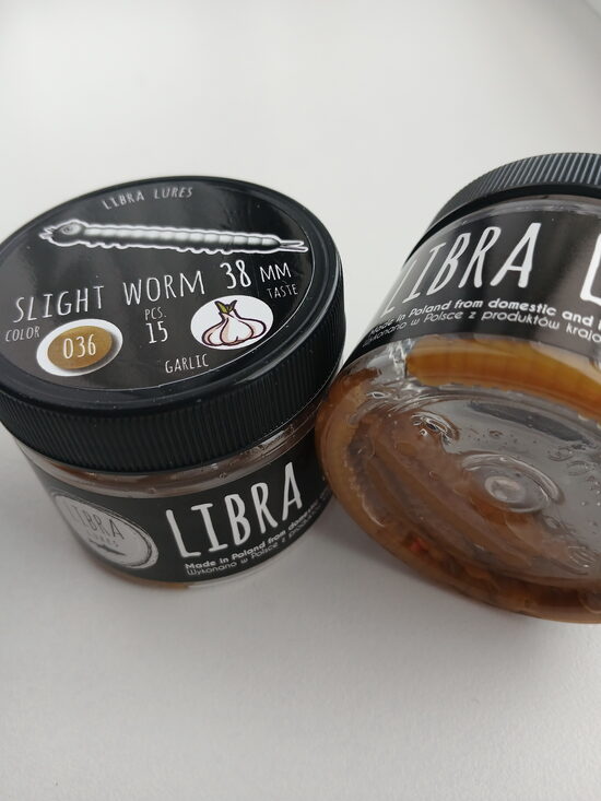 Slight Worm 38mm, 036-Coffee Milk, 0,25gr, Garlic, 15pcs/pack